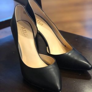 *NWT* Pumps 👠 👠